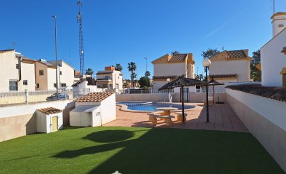 Resale - Villa -
Guardamar del Segura - El Raso