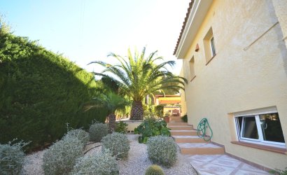 Reventa - Villa -
Altea