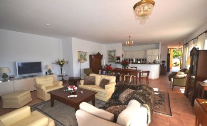 Reventa - Villa -
Altea