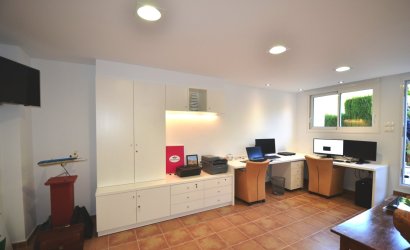 Reventa - Villa -
Altea