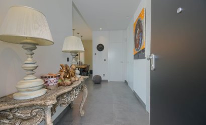 Reventa - Villa -
Finestrat