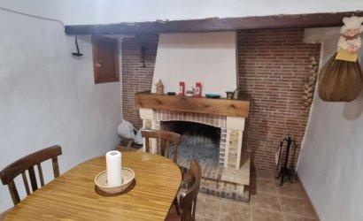 Herverkoop - Country House -
Hondón de las Nieves - Inland
