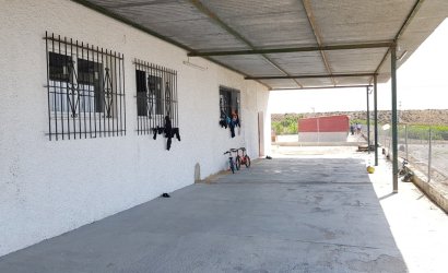 Herverkoop - Finca -
Los Montesinos