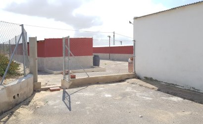 Herverkoop - Finca -
Los Montesinos