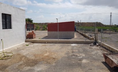 Herverkoop - Finca -
Los Montesinos