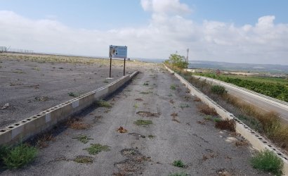 Herverkoop - Finca -
Los Montesinos