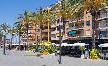 Herverkoop - Penthouse -
Torrevieja - Playa del Cura