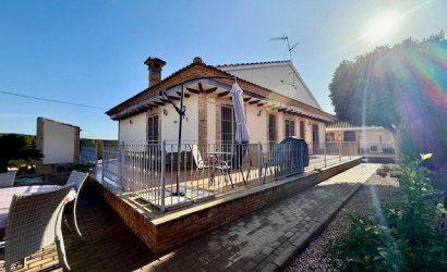 Herverkoop - Villa -
Avileses - Inland