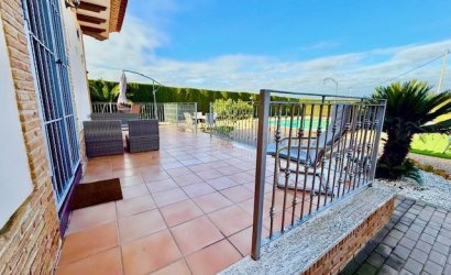 Herverkoop - Villa -
Avileses - Inland