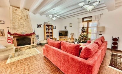 Herverkoop - Villa -
Avileses - Inland