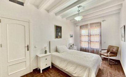 Herverkoop - Villa -
Avileses - Inland