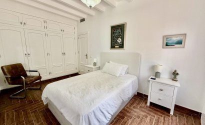 Herverkoop - Villa -
Avileses - Inland