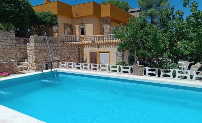 Revente - Villa -
Yecla - Inland