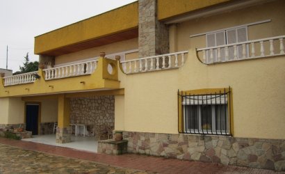 Revente - Villa -
Yecla - Inland