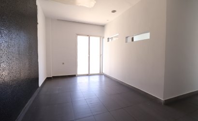 Reventa - Comercial -
Ciudad Quesada - La Marquesa