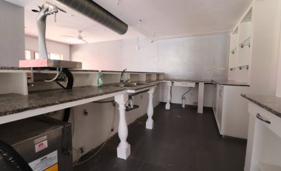 Reventa - Comercial -
Ciudad Quesada - La Marquesa