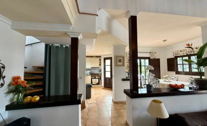 Reventa - Villa -
Hacienda del Alamo - Hacienda del Alamo Golf Resort