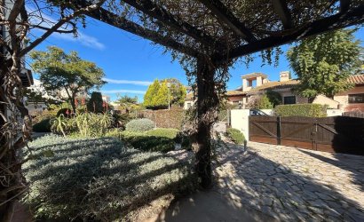 Reventa - Villa -
Hacienda del Alamo - Hacienda del Alamo Golf Resort