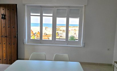 Reventa - Town House -
Torrevieja - La Mata