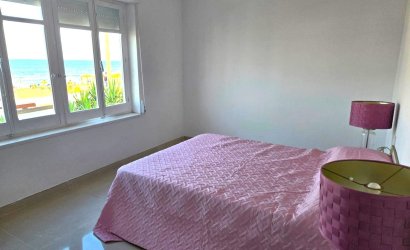 Reventa - Town House -
Torrevieja - La Mata