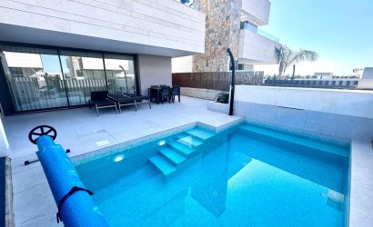 Reventa - Villa -
Torre Pacheco - Inland