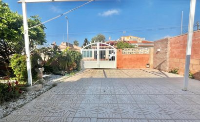 Herverkoop - Villa -
Orihuela Costa - Los Almendros-la Florida