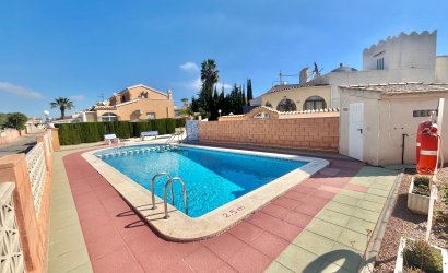 Herverkoop - Villa -
Orihuela Costa - Los Almendros-la Florida