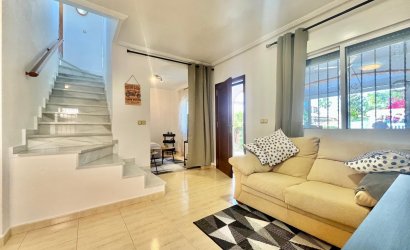 Herverkoop - Villa -
Orihuela Costa - Los Almendros-la Florida