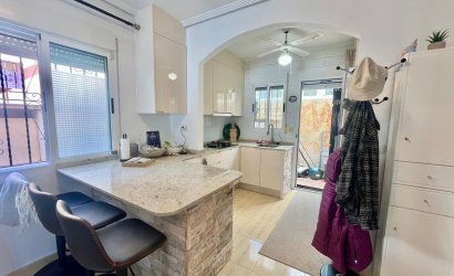 Herverkoop - Villa -
Orihuela Costa - Los Almendros-la Florida