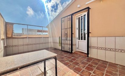 Herverkoop - Villa -
Orihuela Costa - Los Almendros-la Florida