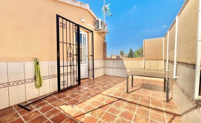 Herverkoop - Villa -
Orihuela Costa - Los Almendros-la Florida