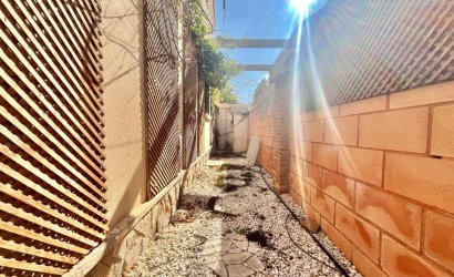 Herverkoop - Villa -
Orihuela Costa - Los Almendros-la Florida