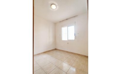 Herverkoop - Penthouse -
Torrevieja - Curva Del Palangre