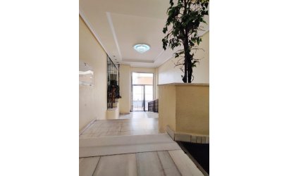 Herverkoop - Penthouse -
Torrevieja - Curva Del Palangre