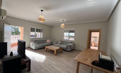 Herverkoop - Villa -
Dolores - Cmno. Escorredor