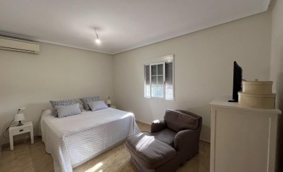 Herverkoop - Villa -
Dolores - Cmno. Escorredor