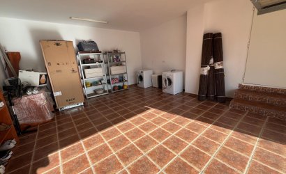 Herverkoop - Villa -
Dolores - Cmno. Escorredor