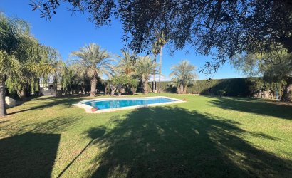 Herverkoop - Finca -
Dolores - Comunidad Valenciana