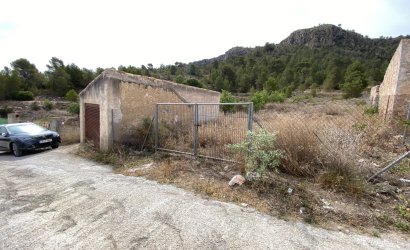 Resale - Country House -
Elda