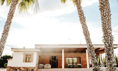 Reventa - Villa -
Catral