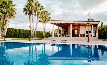 Reventa - Villa -
Catral