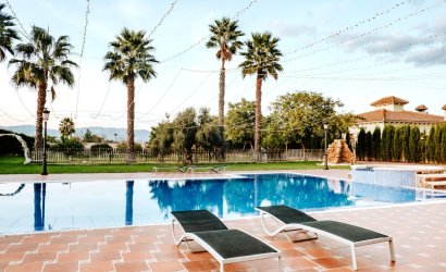 Reventa - Villa -
Catral