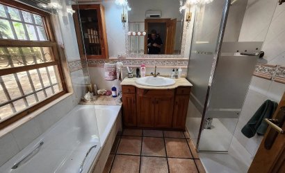 Resale - Villa -
Sax