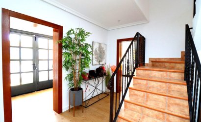 Reventa - Villa -
Orihuela Costa - Campoamor