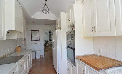 Resale - Villa -
Torrevieja - Torreta