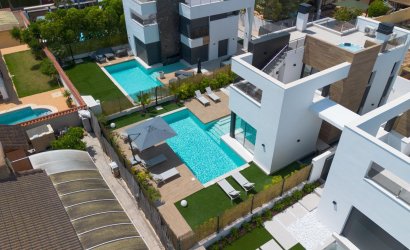 Herverkoop - Villa -
Torrevieja - Torreta Florida