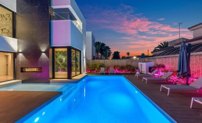 Herverkoop - Villa -
Torrevieja - Torreta Florida