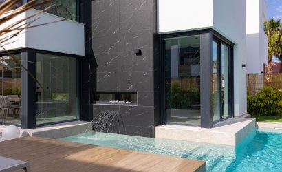 Herverkoop - Villa -
Torrevieja - Torreta Florida