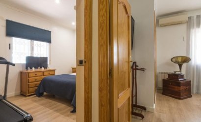 Herverkoop - Villa -
Elche - Costa Blanca