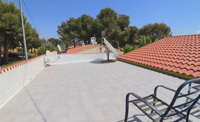 Resale - Villa -
La Nucía - Pinar De Garaita